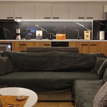 La Casa De Spyrakos Lägenhet Volos Exteriör bild