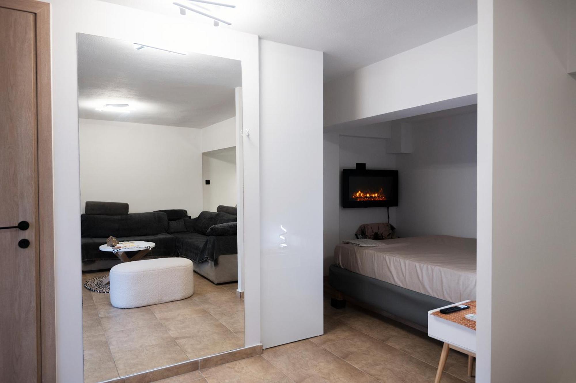 La Casa De Spyrakos Lägenhet Volos Exteriör bild